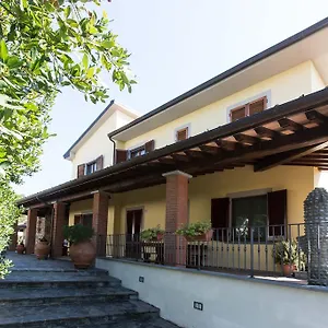  Alloggio per agriturismo Poggetto Italia
